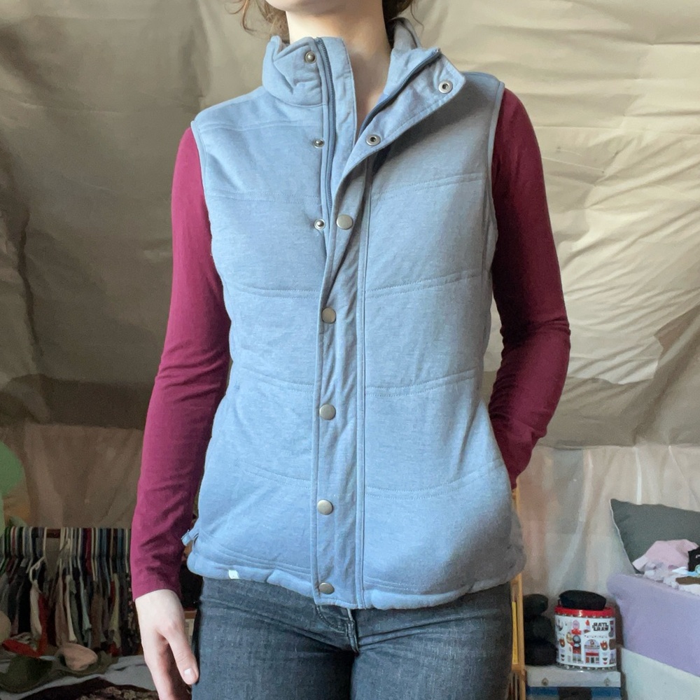 🐟 Gray Blue Vest Alpine Design, Small, Button Zip Up Vests for Women, Hiking